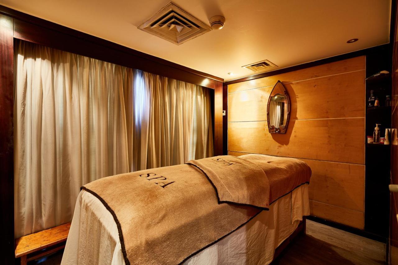 Sonesta St George Nile Cruise - Luxor To Aswan 4 Nights From Monday To Friday Hotel Exterior photo